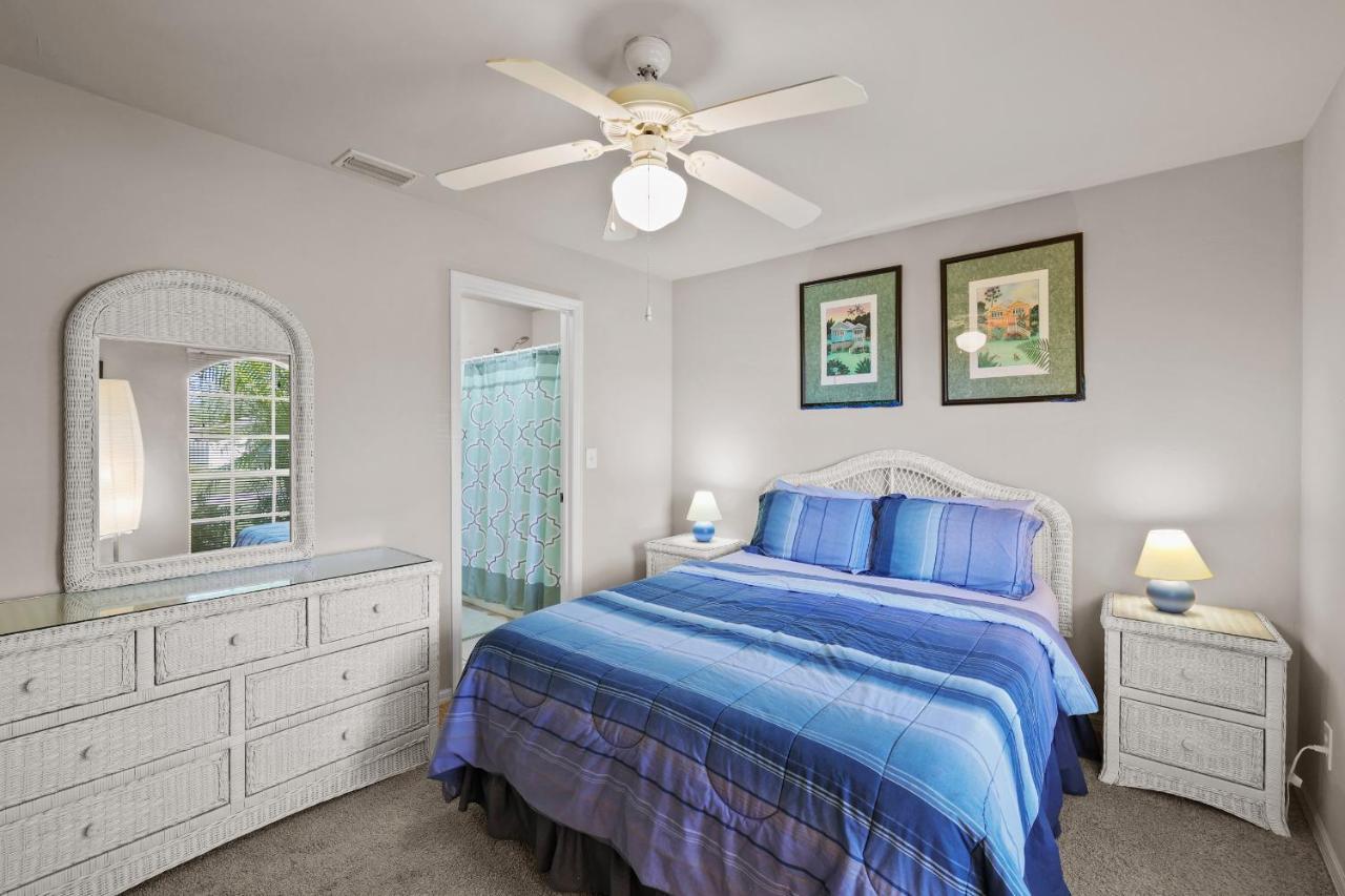 Family Vacation, Heated Pool, Wake Up To Enjoy The Sunrise - Villa Pine Island Cape Coral Exterior foto