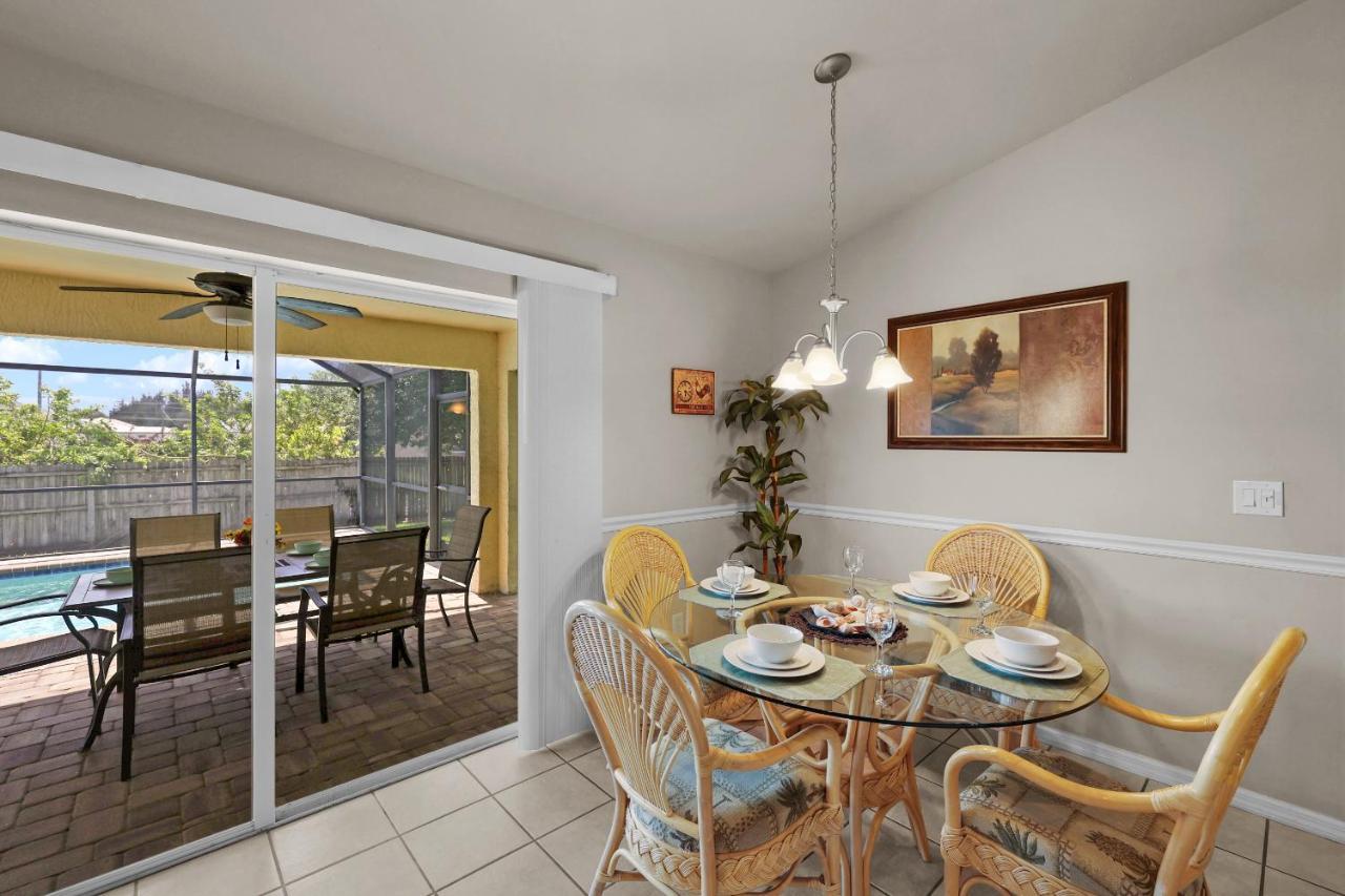 Family Vacation, Heated Pool, Wake Up To Enjoy The Sunrise - Villa Pine Island Cape Coral Exterior foto